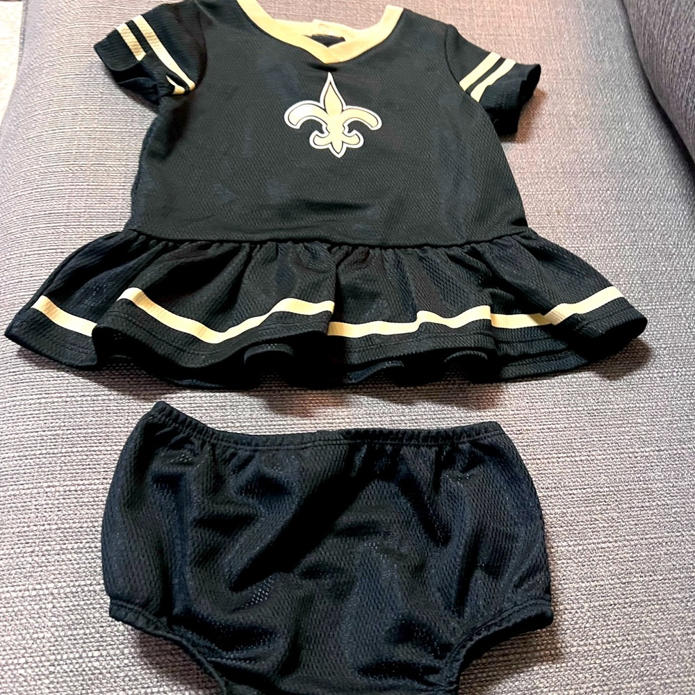 NFL New Orleans Saint Team Apparel Baby Two Piece size 6-12 mo